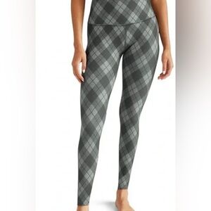 Beyond Yoga Gray Argyle Pattern Leggings